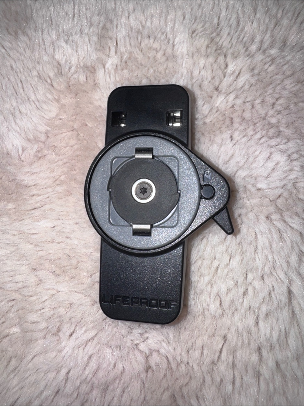 LifeProof Black Rotating Belt Clip
